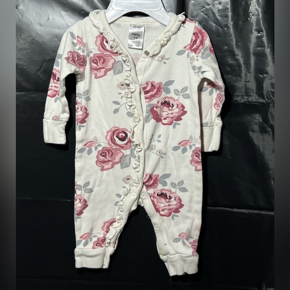 Set of Three Modern Moments by Gerber one pieces. - Picture 7 of 9